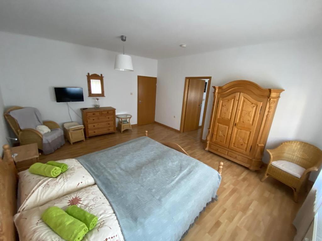 Ferienwohnung Am Theo Carlen Platz Ormesheim 外观 照片